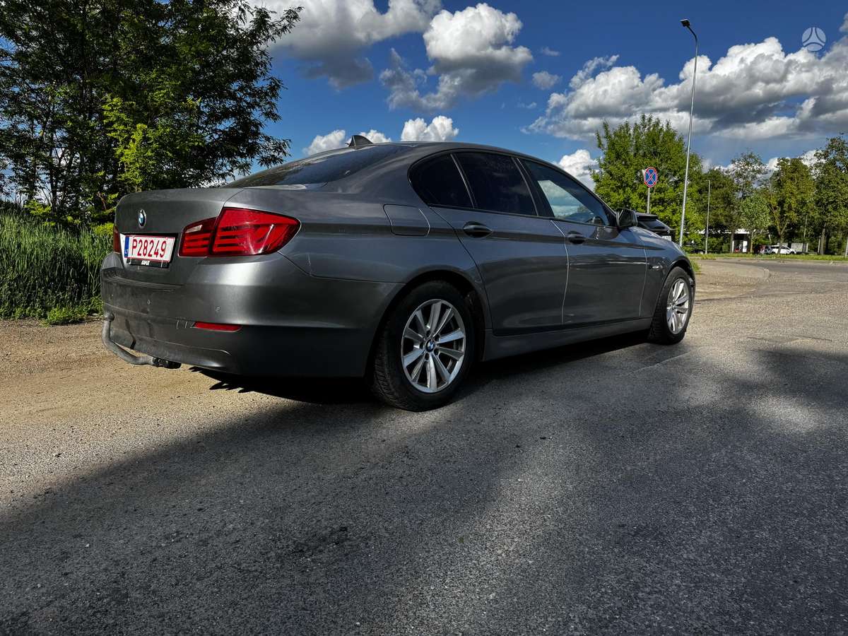 BMW 520, 2.0 l., Седан