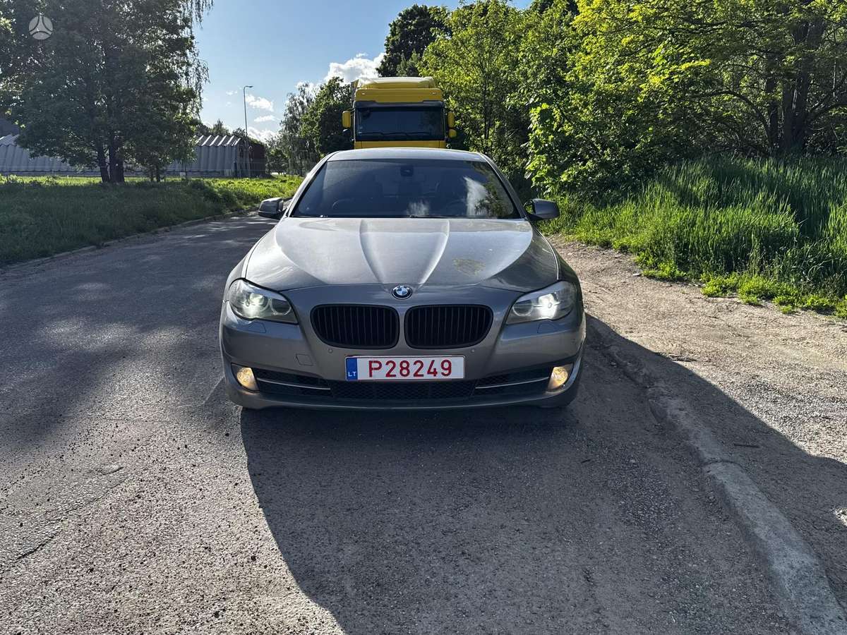 BMW 520, 2.0 l., Седан