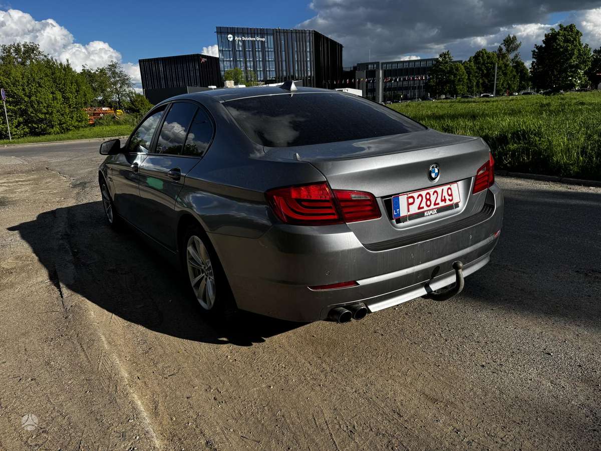 BMW 520, 2.0 l., Седан
