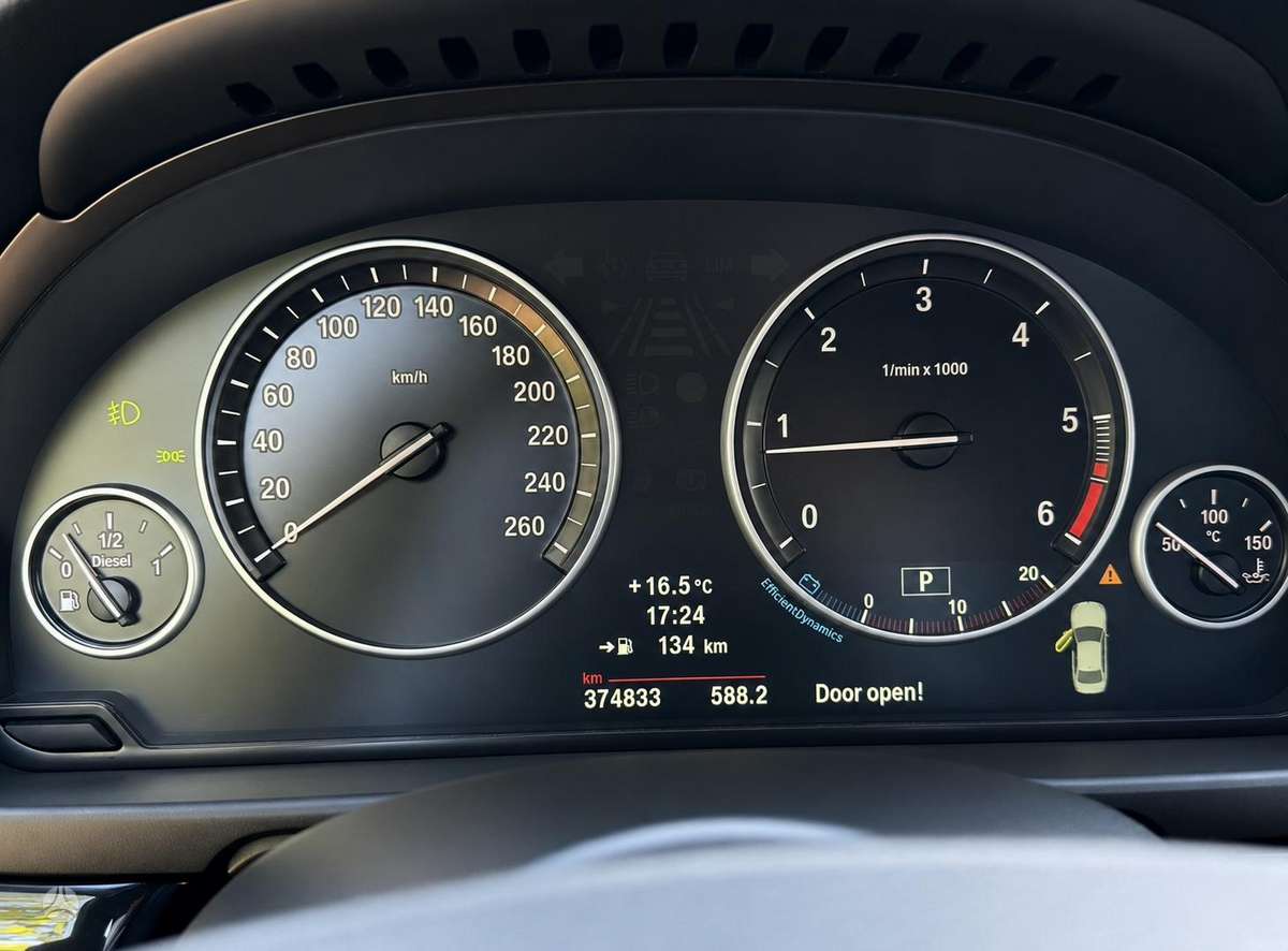 BMW 520, 2.0 l., Седан
