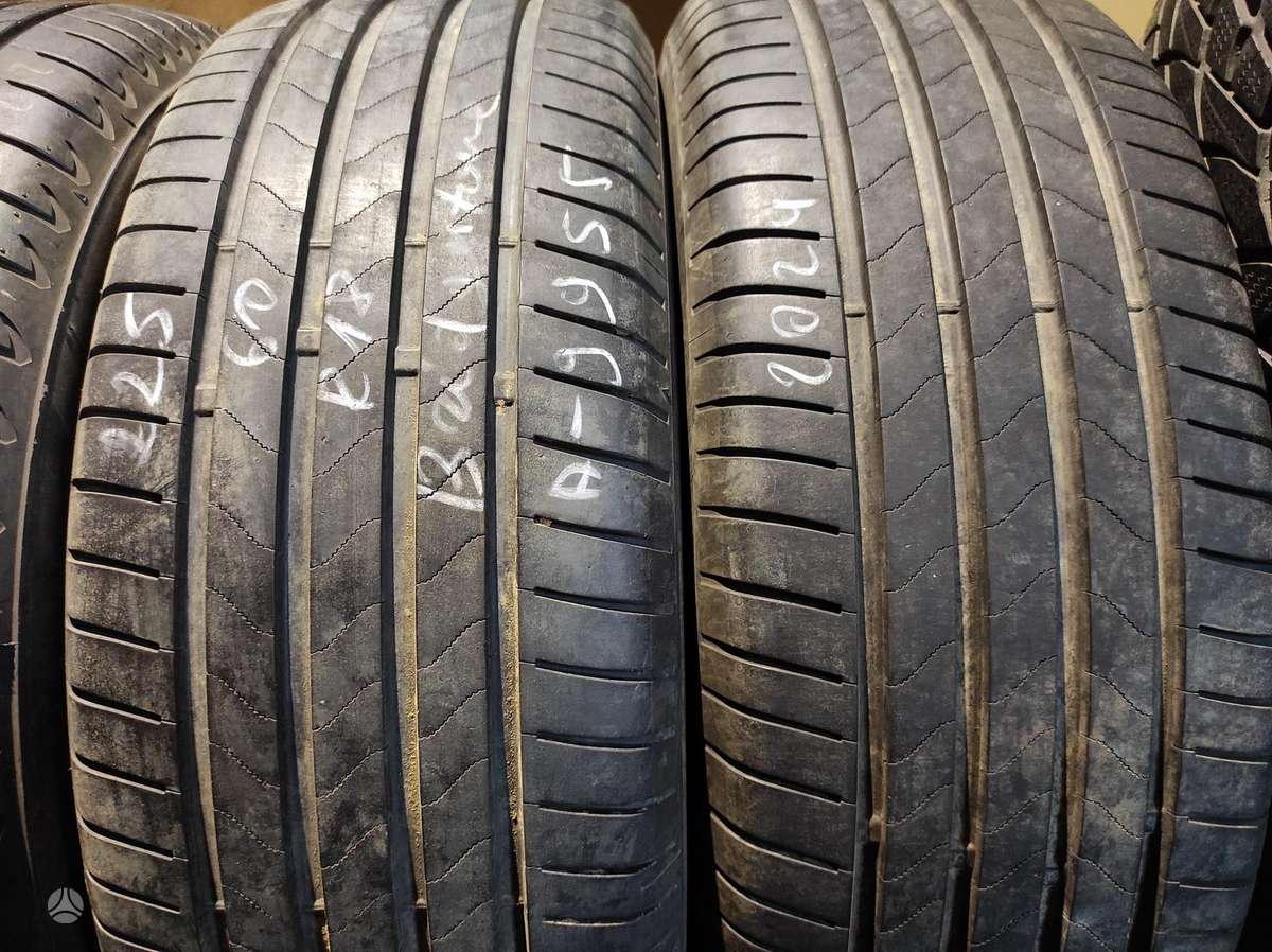 Dunlop ZieminesUniversaliosVasarines, winter 225/60 R18