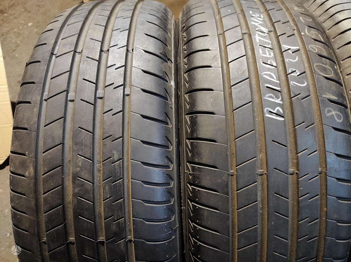 Dunlop ZieminesUniversaliosVasarines, winter 225/60 R18