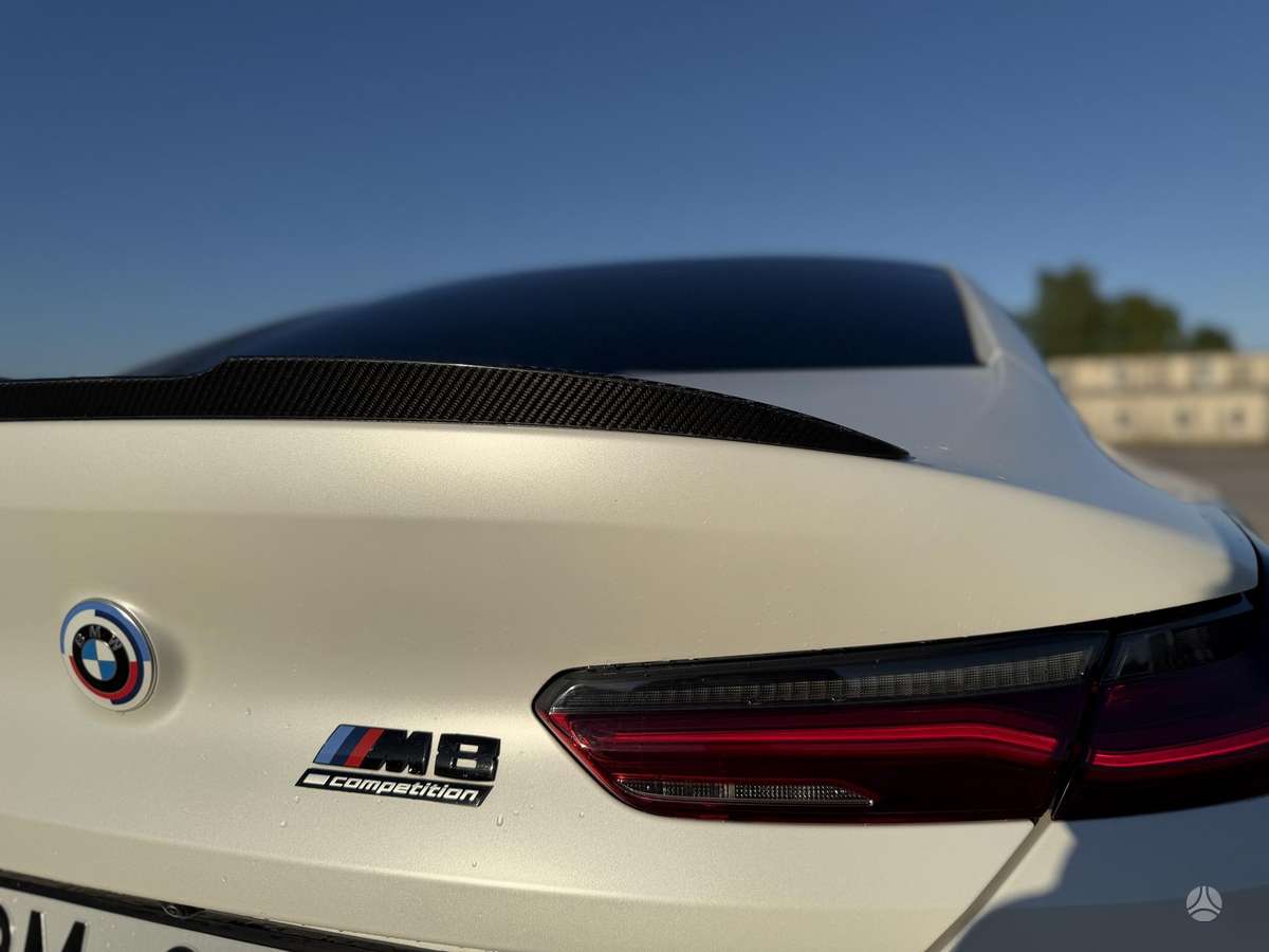 BMW M8, 4.4 l., Седан