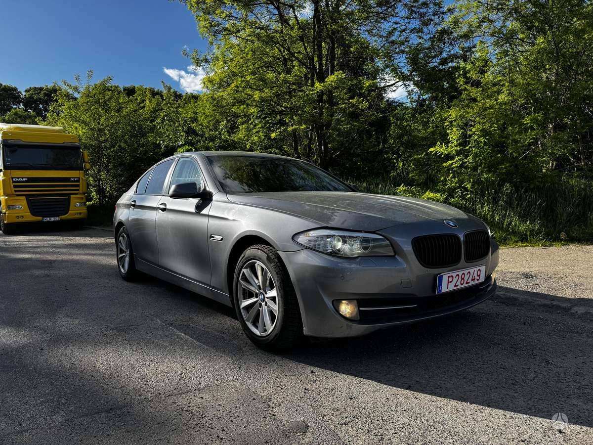 BMW 520, 2.0 l., Седан