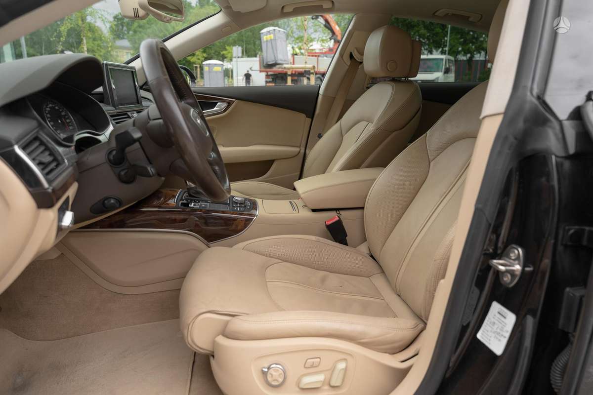 Audi A7, 3.0 l., hatchback