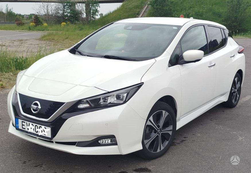 Nissan Leaf, 62 kWh, hatchback