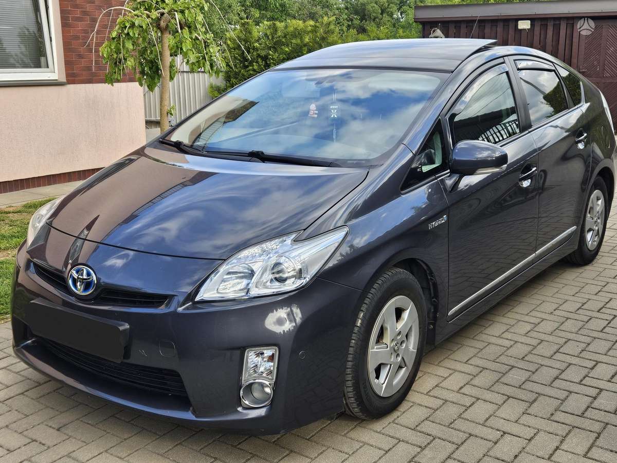 Toyota Prius - 1