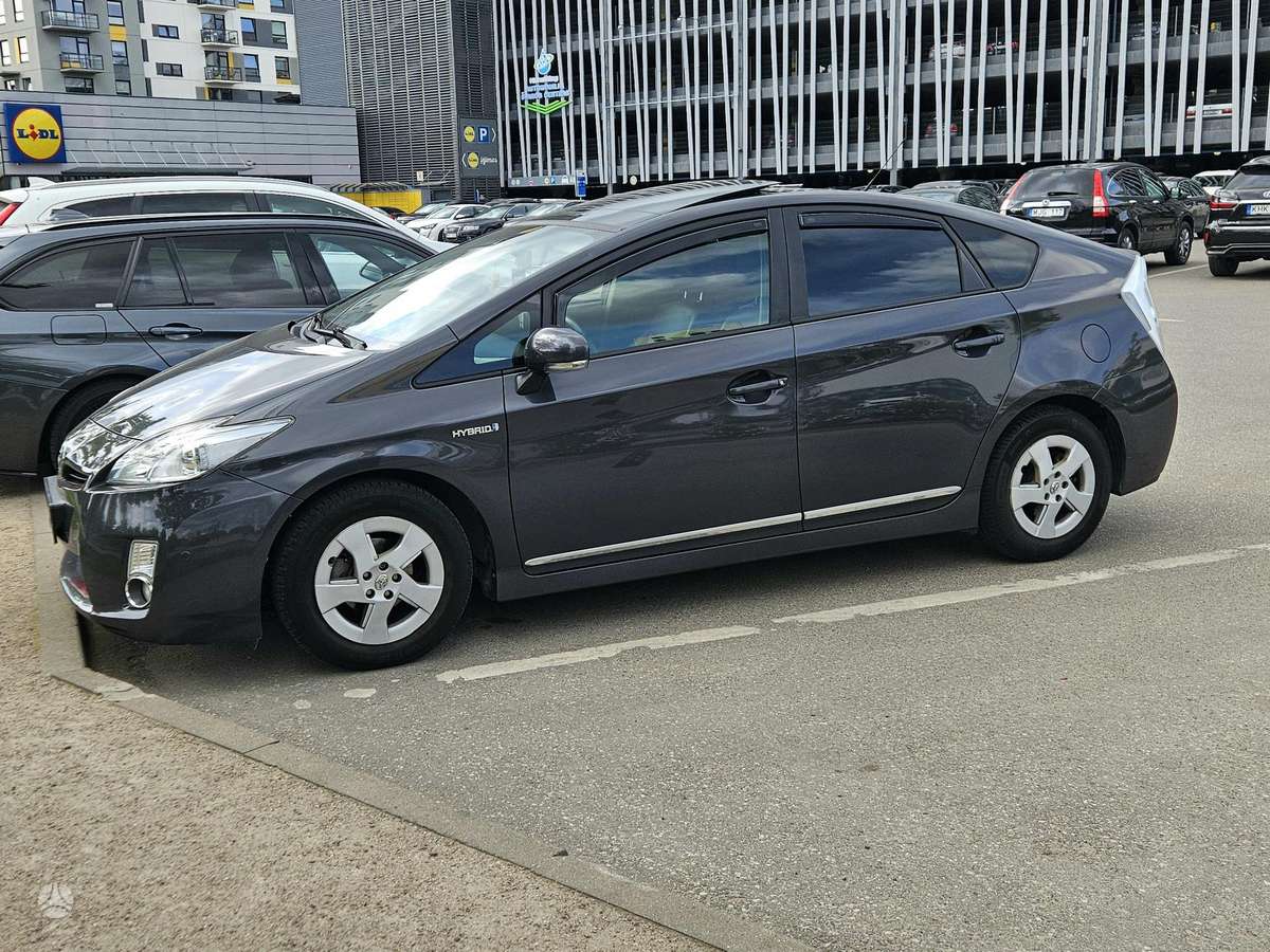 Toyota Prius - 6