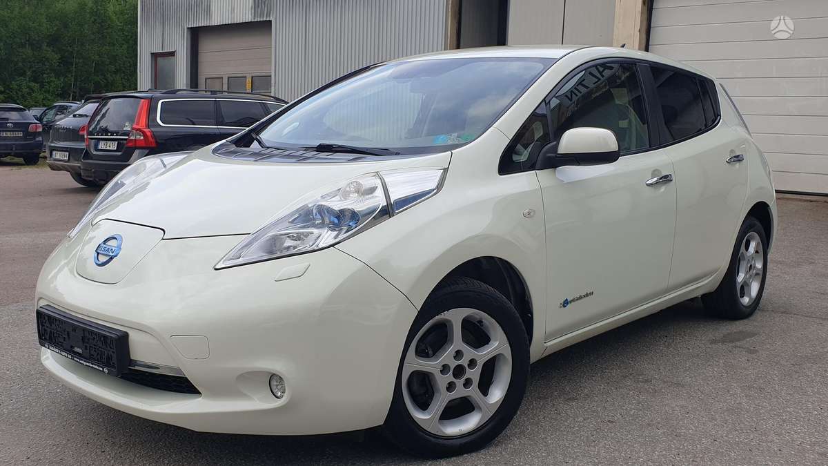 Nissan Leaf, hatchback