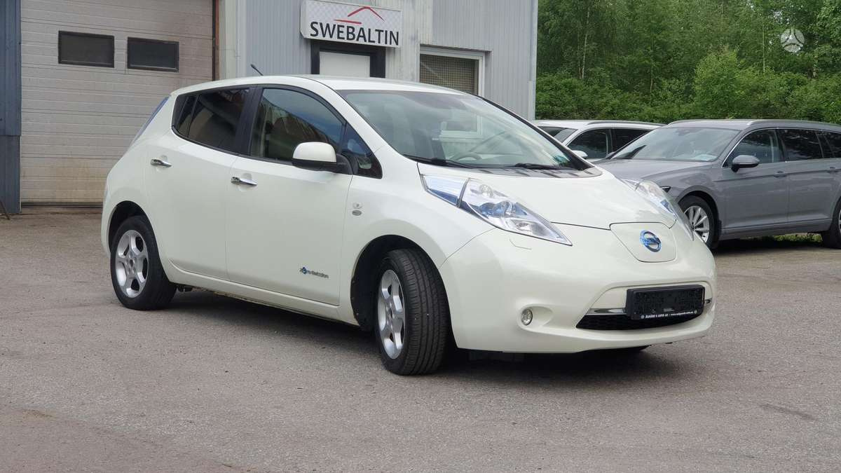 Nissan Leaf, Хэтчбек