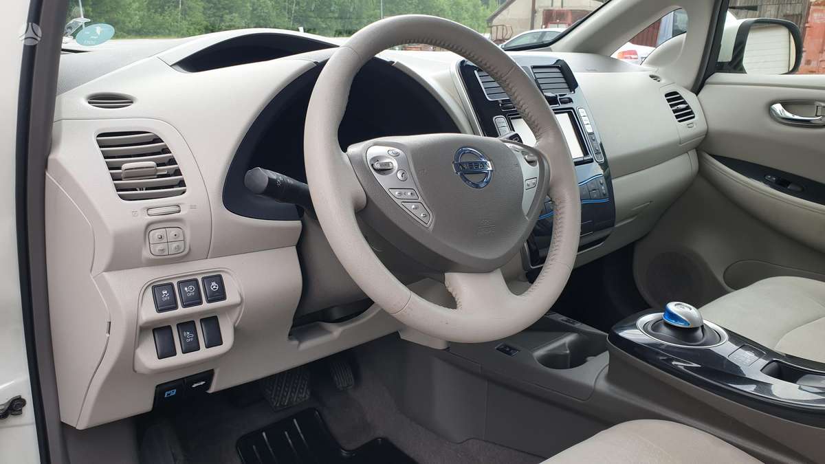 Nissan Leaf, Хэтчбек