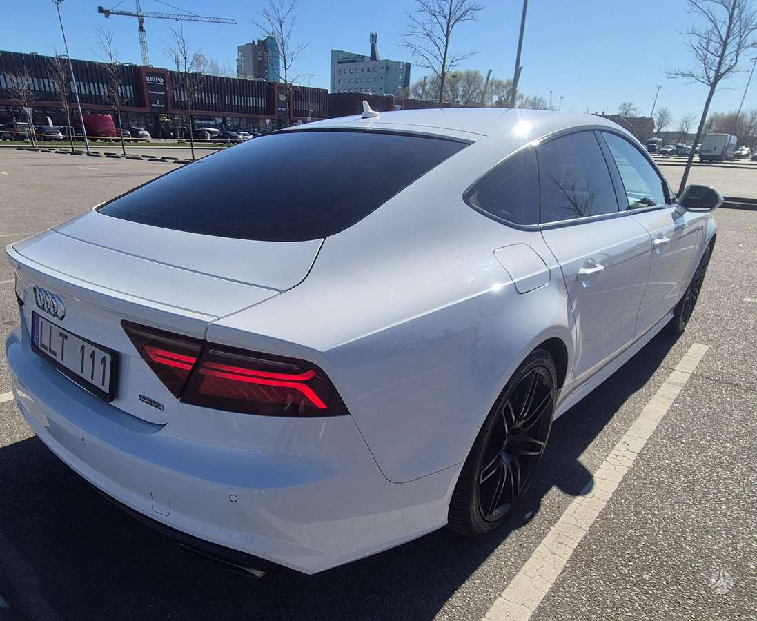 Audi A7, 2.0 l., Лимузин