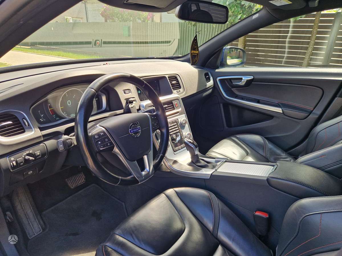 Volvo V60, 2.0 l., Универсал
