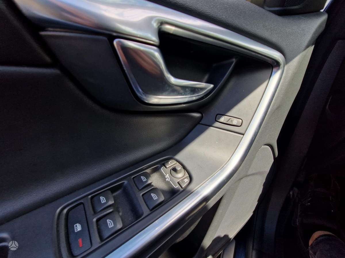 Volvo V60, 2.0 l., Универсал