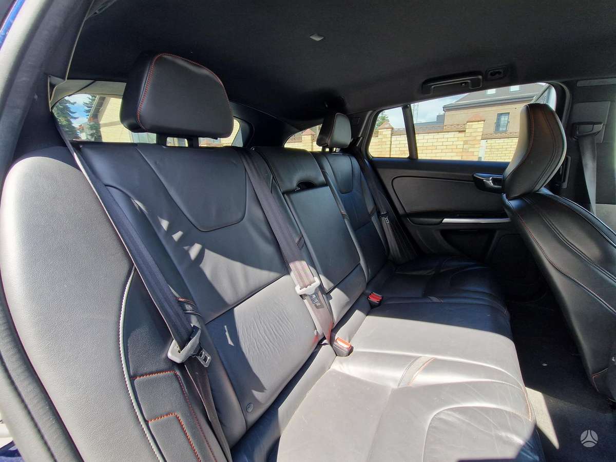 Volvo V60, 2.0 l., Универсал