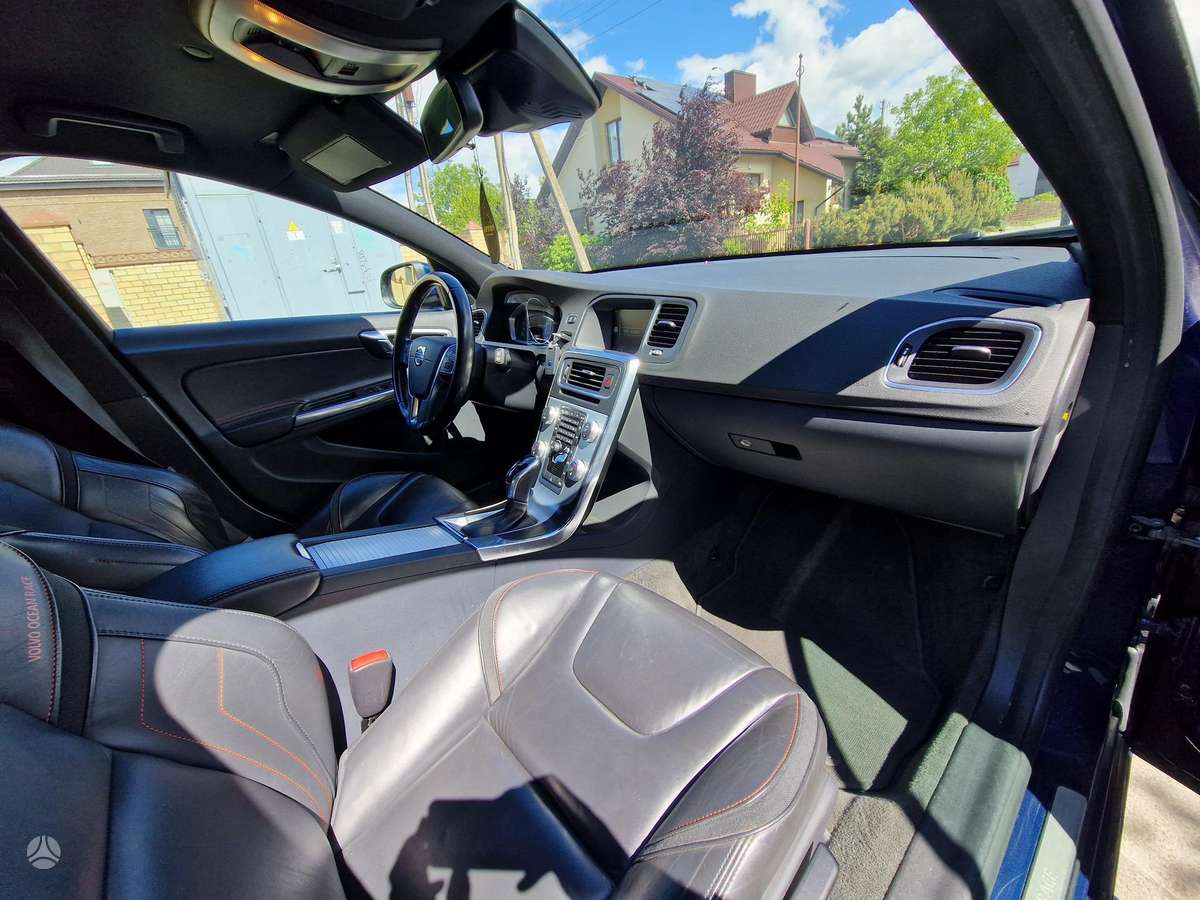 Volvo V60, 2.0 l., Универсал