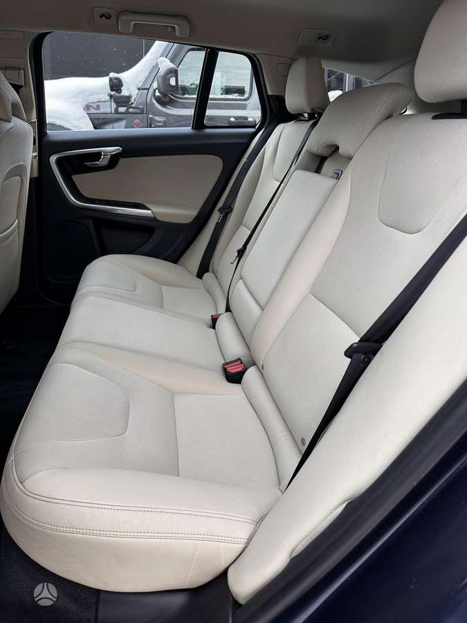 Volvo V60, 2.0 l., Универсал