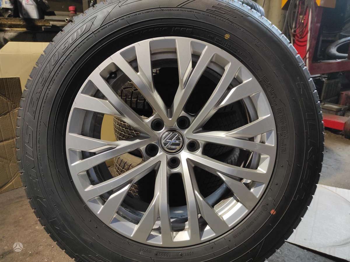 Volkswagen Audi, light alloy, R18
