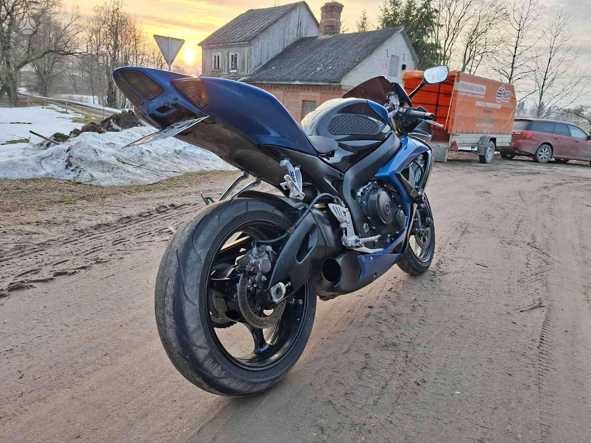 Suzuki GSX-R, superbikes