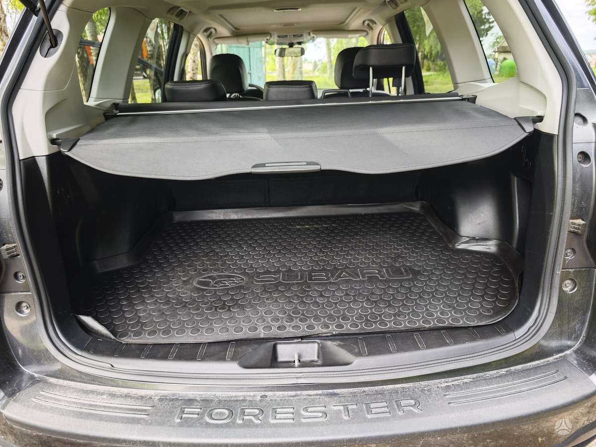 Subaru Forester, 2.0 l., mpv / minivan