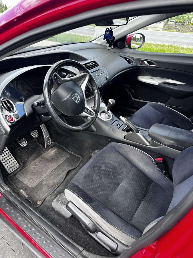 Honda Civic, 1.3 l., hatchback