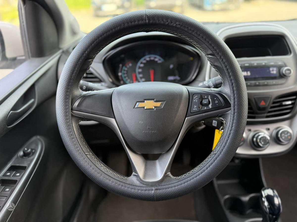 Chevrolet Spark, 1.0 l., Хэтчбек