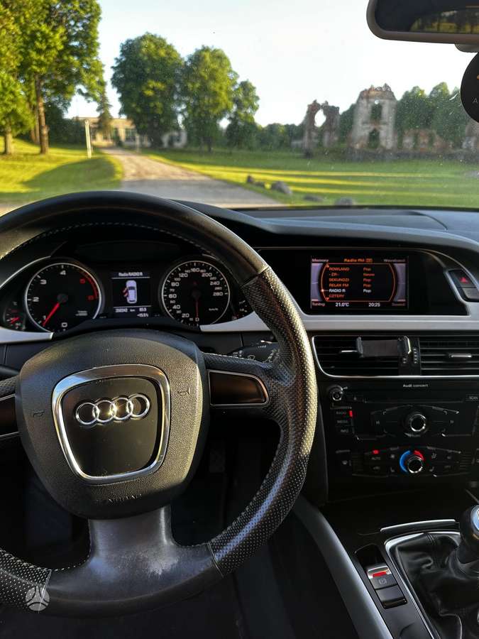 Audi A4, 2.0 l., universalas
