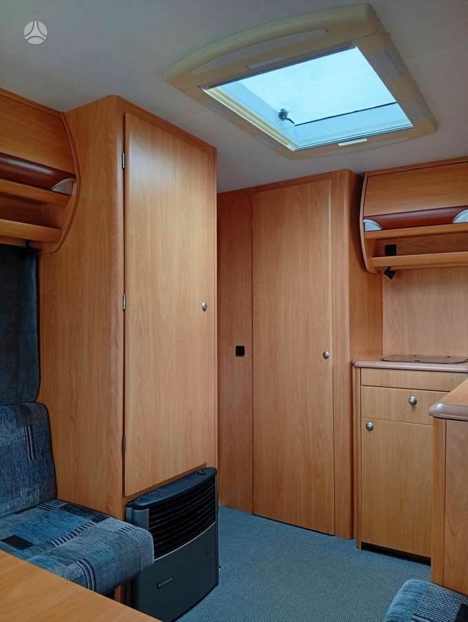 Hobby Chateau Comfort 470, кемперы