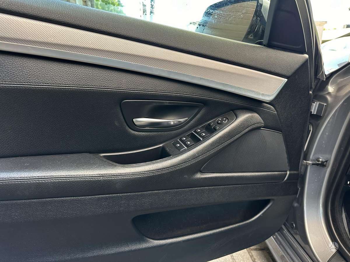 BMW 520, 2.0 l., wagon