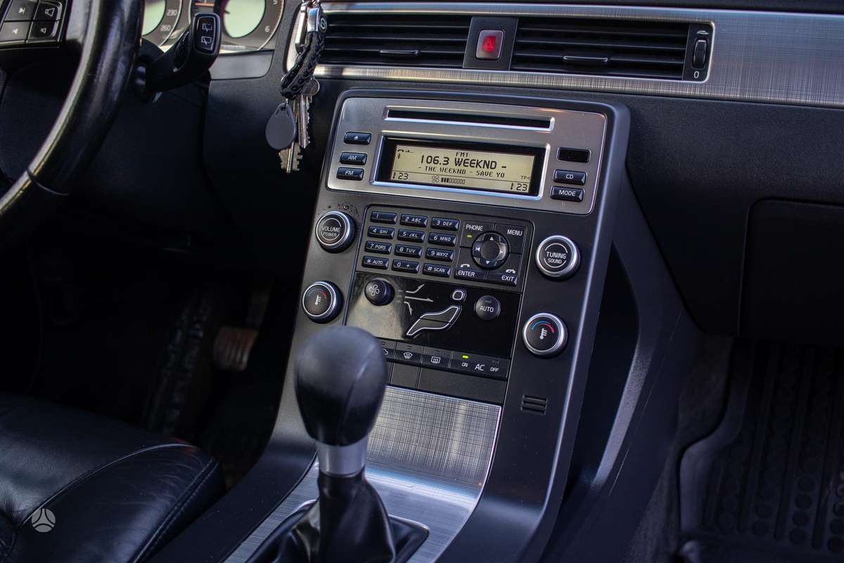 Volvo V70, 2.0 l., Универсал