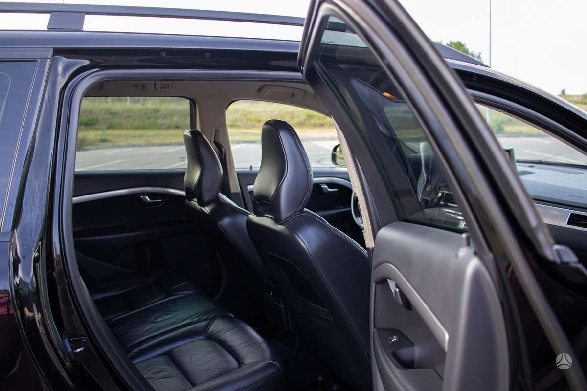 Volvo V70, 2.0 l., wagon