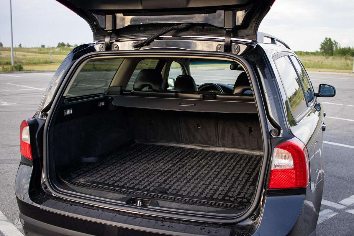Volvo V70, 2.0 l., Универсал