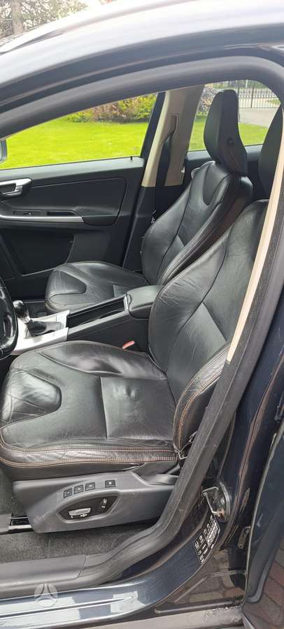 Volvo XC60 - 8