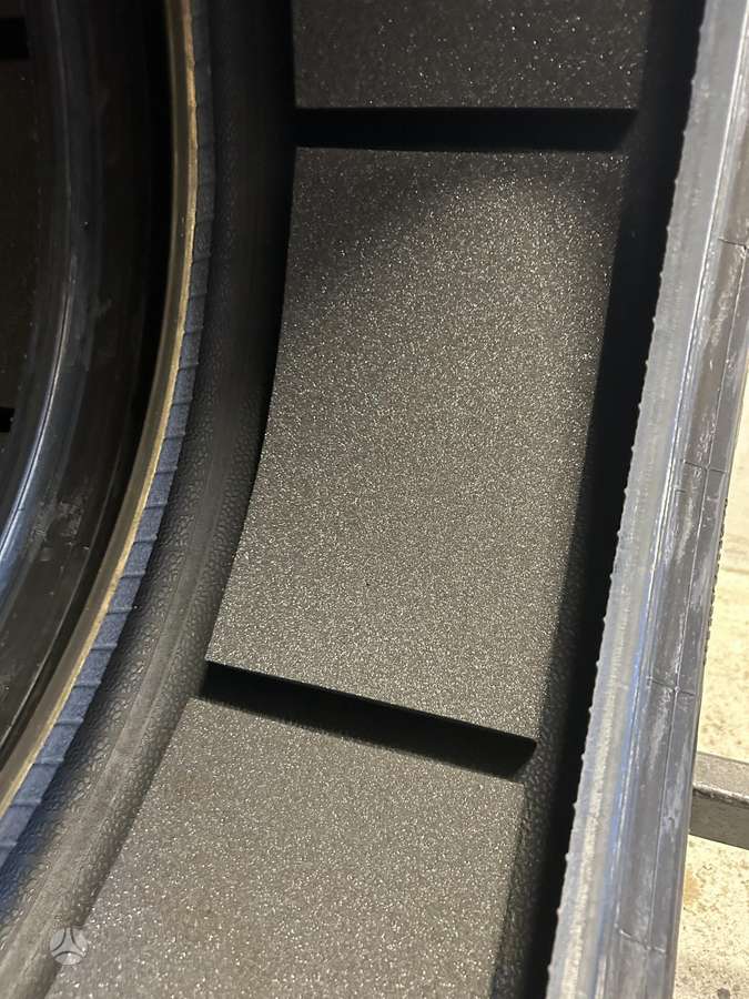 Pirelli P Zero PZ4 VOL, летние 255/40 R21