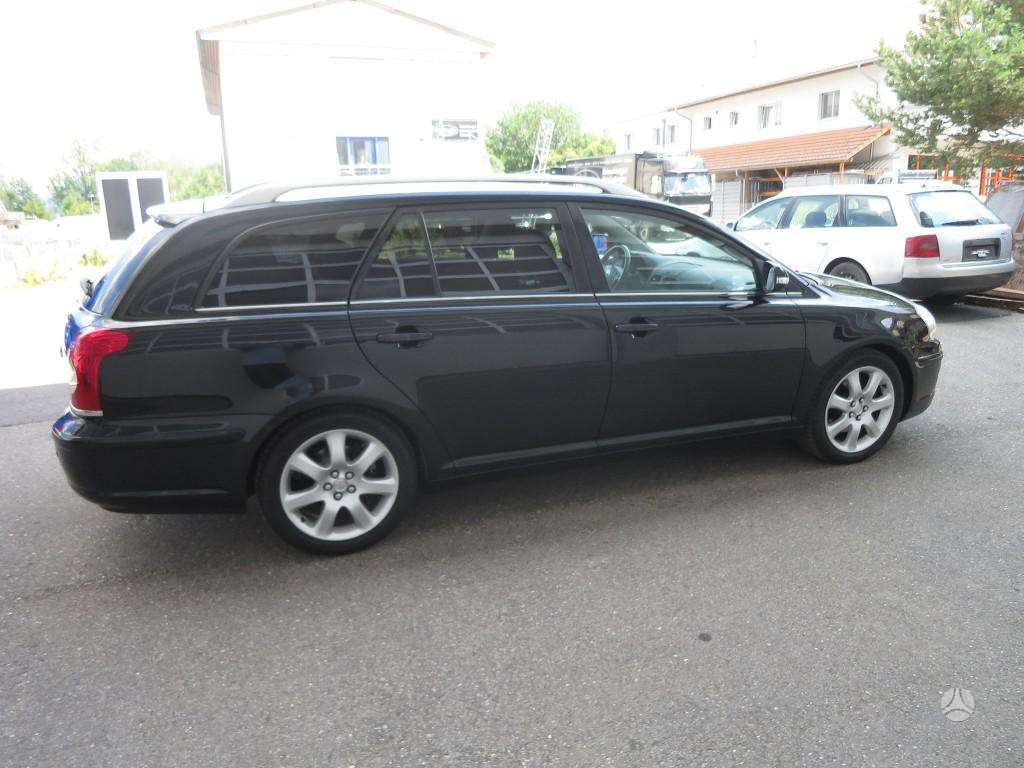 Toyota Avensis, 2.4 l., Универсал