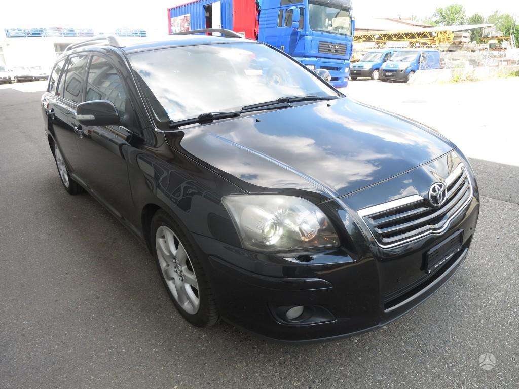 Toyota Avensis, 2.4 l., Универсал