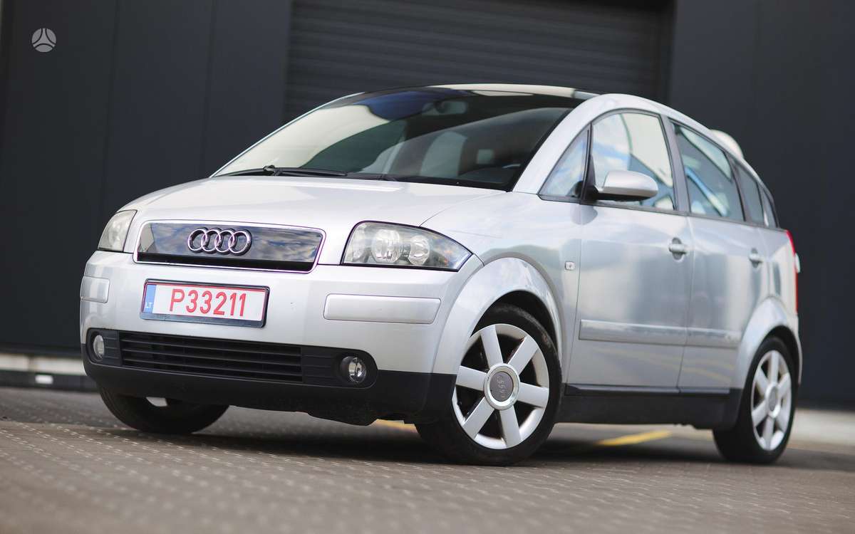 Audi A2, 1.6 l., Седан