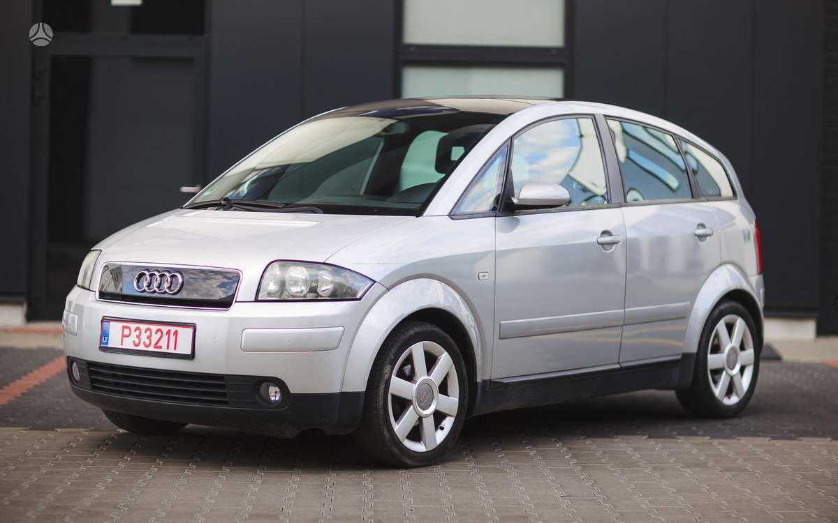 Audi A2, 1.6 l., Седан