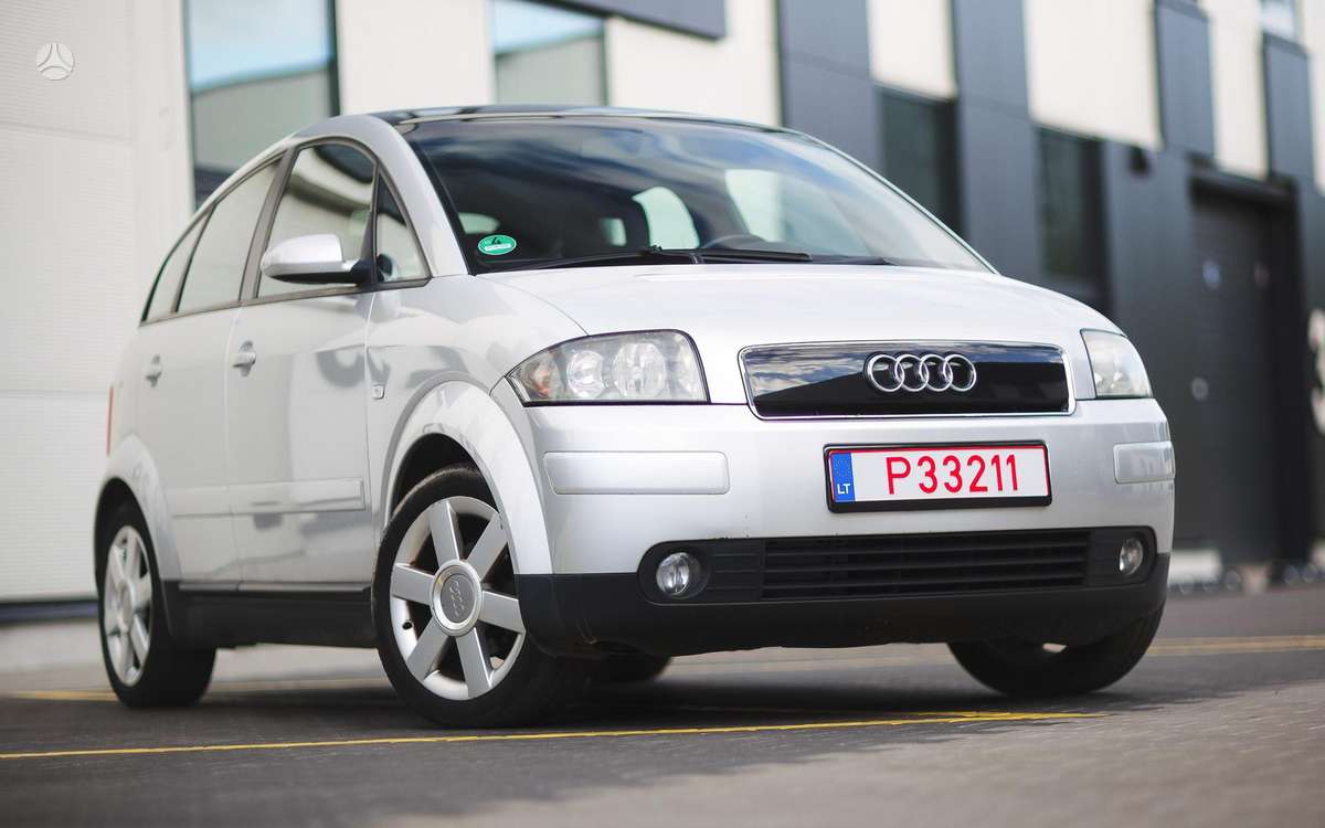 Audi A2, 1.6 l., Седан