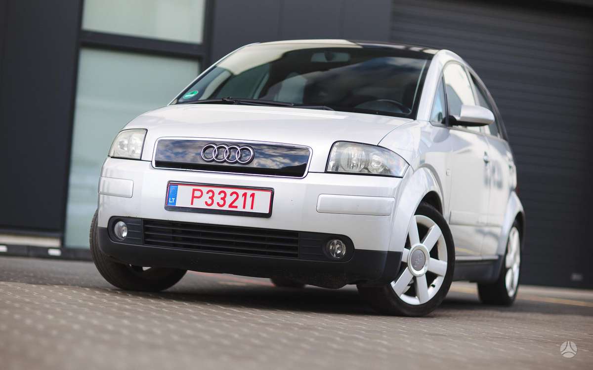 Audi A2, 1.6 l., Седан