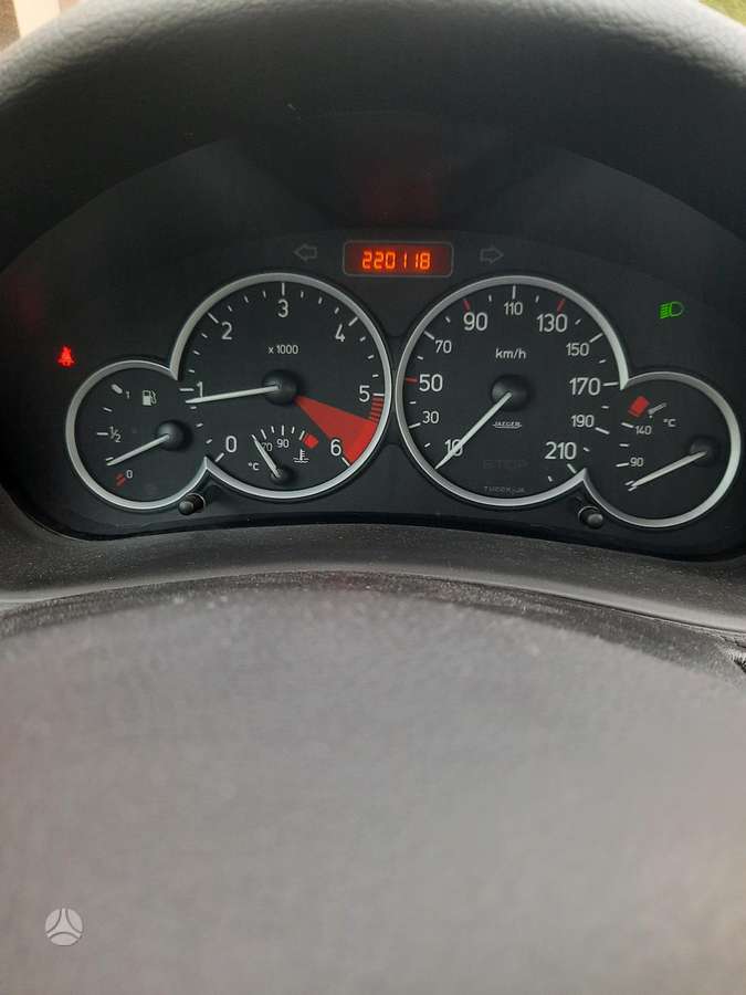 Peugeot 206 - 8