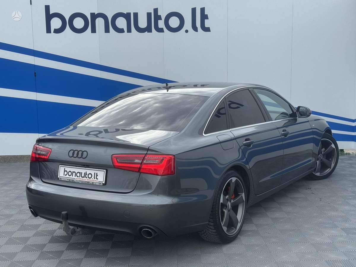 Audi A6, 3.0 l., Седан