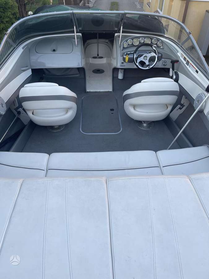 Bayliner 195, yachts / cruisers