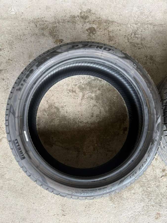 Pirelli P ZERO, vasaras 255/35 R19