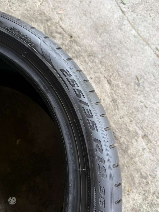Pirelli P ZERO, summer 255/35 R19