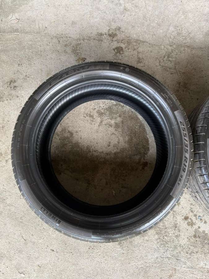 Pirelli P ZERO, vasaras 255/35 R19