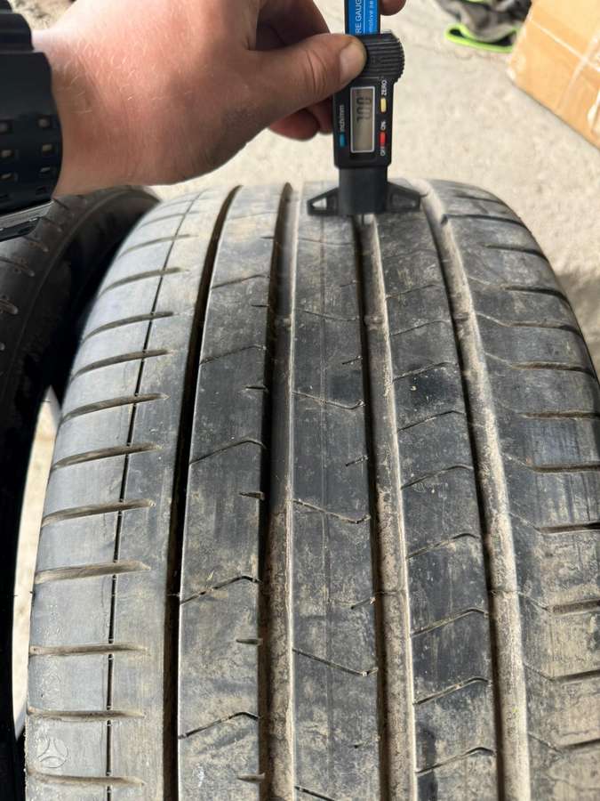 Pirelli P ZERO, vasaras 255/35 R19