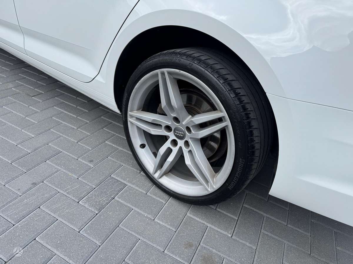 Audi A4, 2.0 l., Универсал