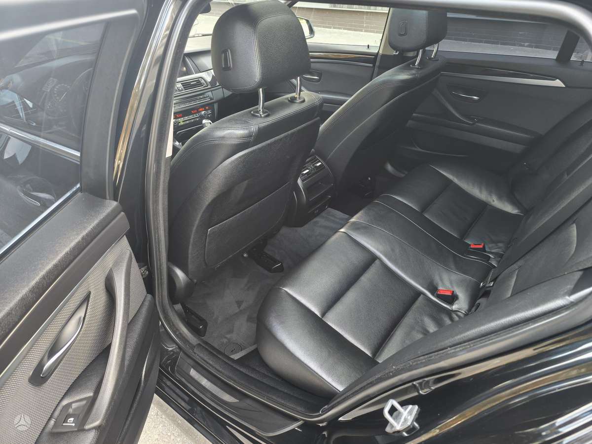 BMW 520, 2.0 l., wagon