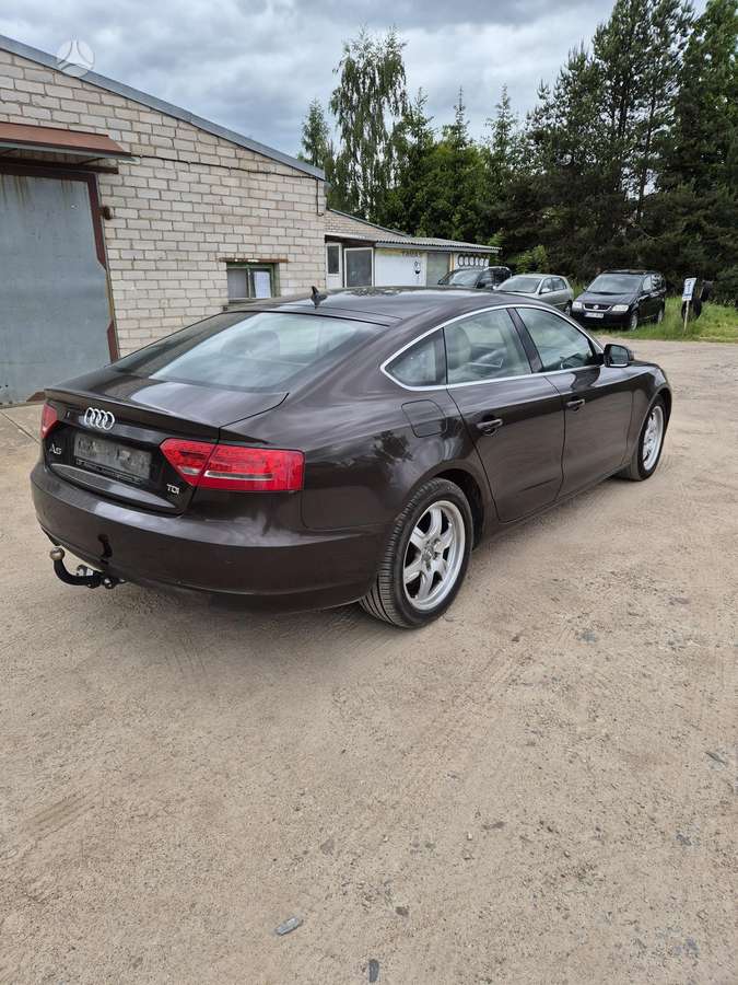 Audi A5, 2.0 l., hatchback